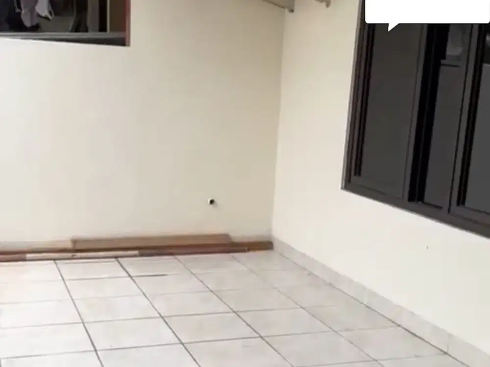 Disewakan  Rumah tinggal  di Nusa Loka, BSD - 2+1 kamar tidur