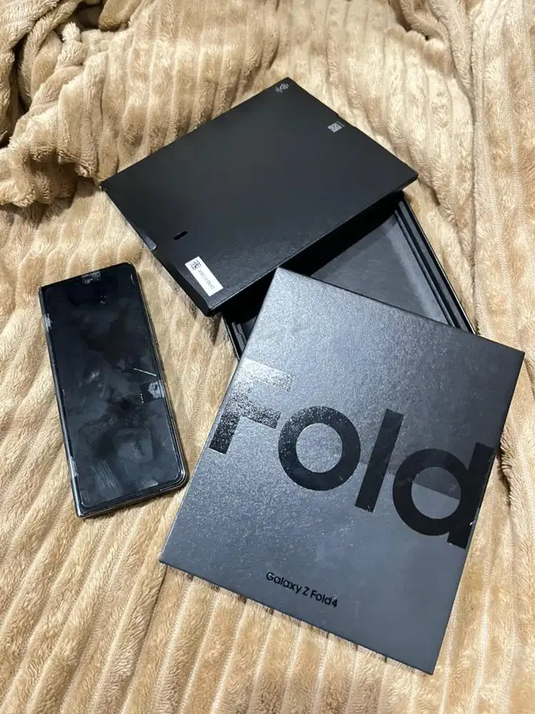 Samsung Galaxy Z Fold 4 12/512