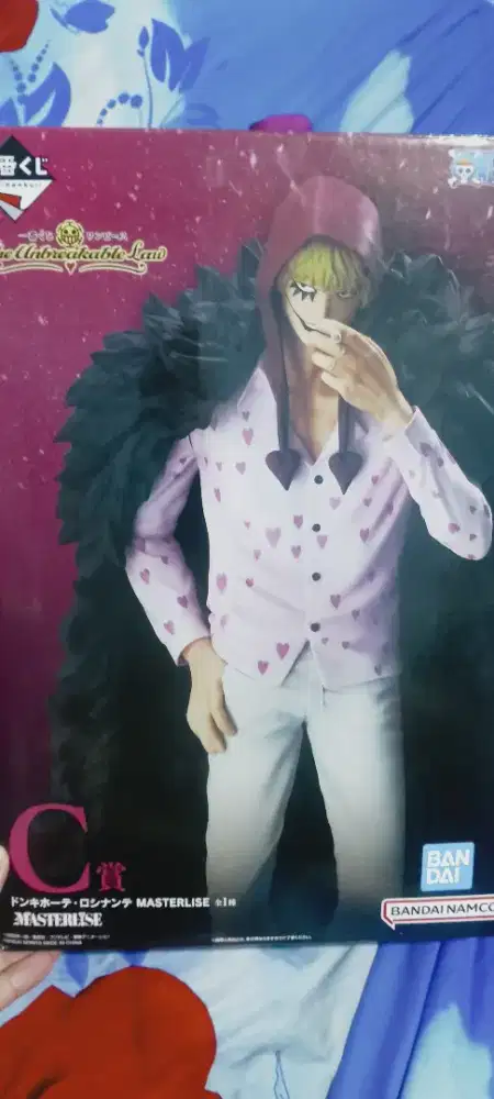 Action figure Donquixote Rosinante, juga dikenal sebagai Corazon