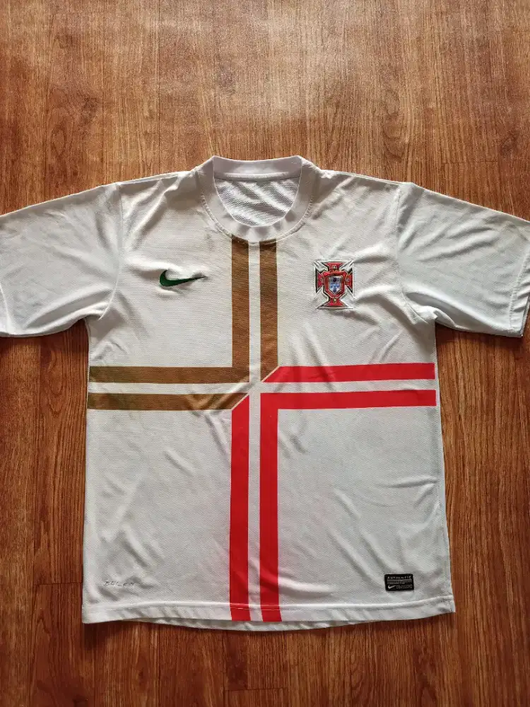 Jersey timnas portugal