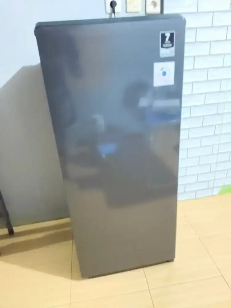 Kulkas / freezer aqua 1 pintu