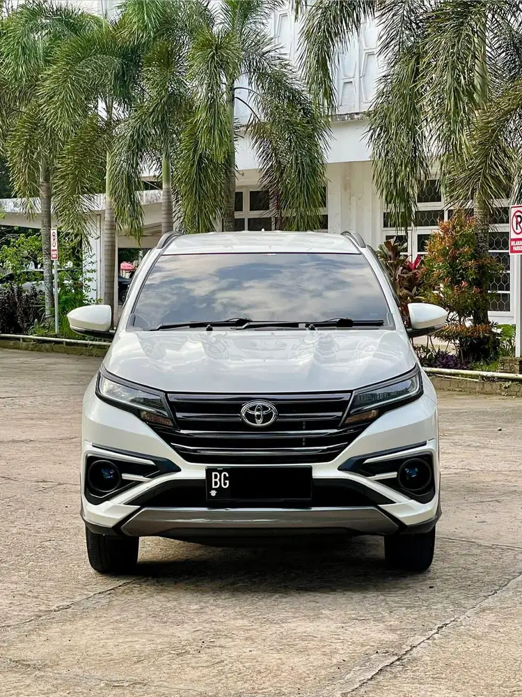 Toyota Rush GR 1.5 Manual 2021, Good Condition