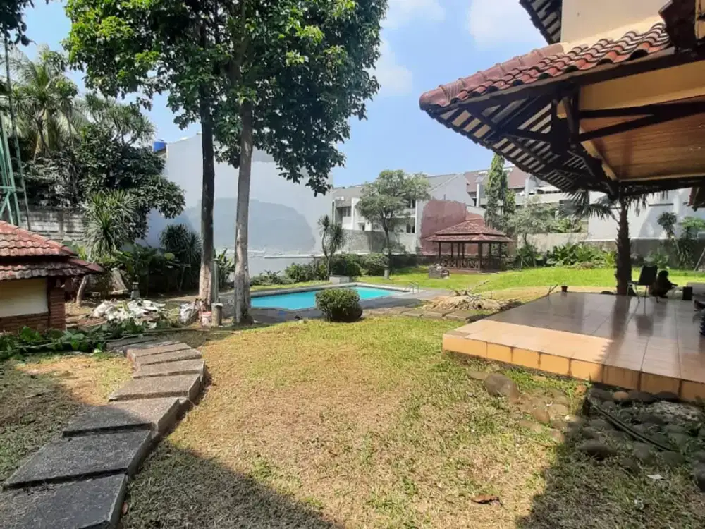 RUMAH RUANG USAHA 2 LANTAI KEMANG AREA KOMERSIL SIAP HUNI PARKIR LUAS BEBAS BANJIR