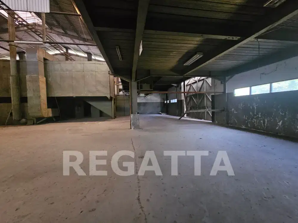 Pabrik Strategis di Kawasan Terpadu Murinda Jababeka - LT 3.000 m², LB 2.700 m², Harga Rp 19M