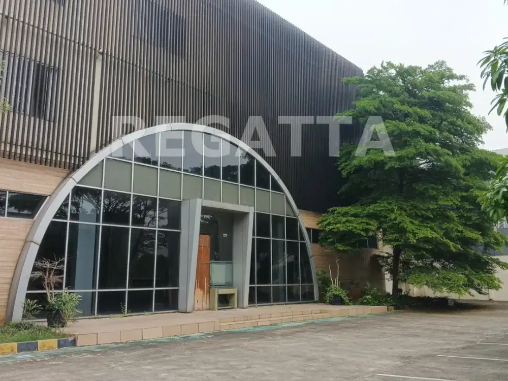 Dijual bangunan pabrik di kawasan industri Delta Silicon 3