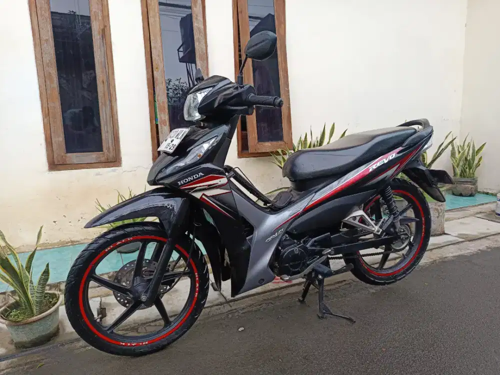 Di jual cepat Revo cw 2014 siap pakai