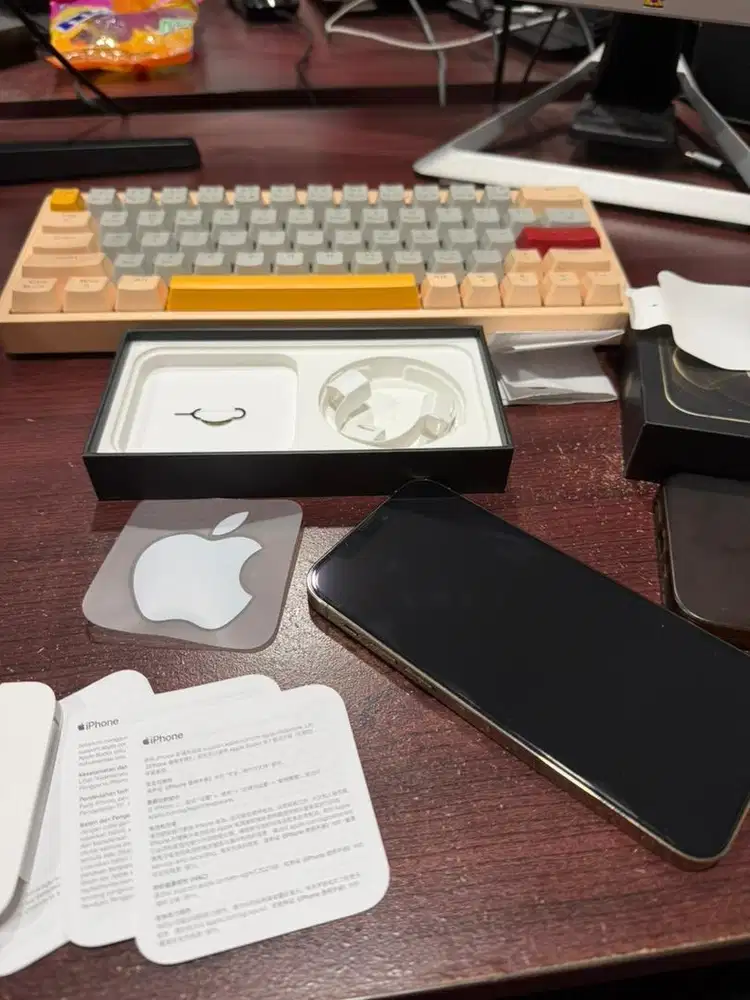 Ip12 pro 128gb ex-Inter Resmi Beacukai, kondis mulus normal semua,