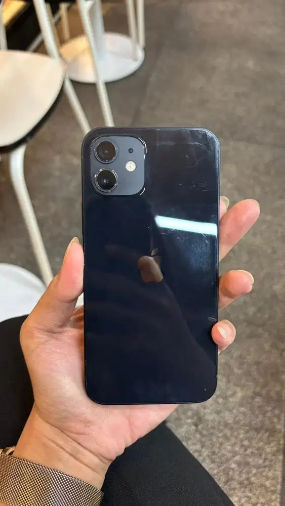 Iphone 12 (second)