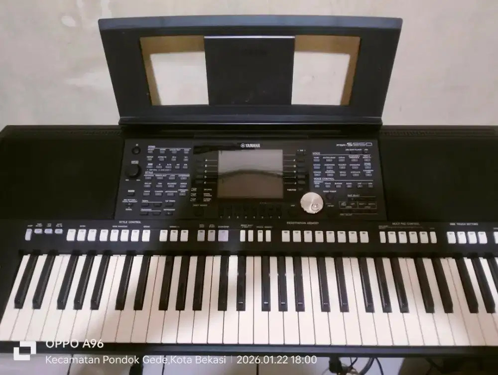 Keyboard Yamaha psr s950 mulus