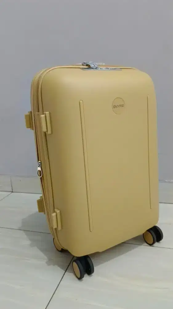 KOOPER ELENI 20INCH CABIN SIZE HARDCASE