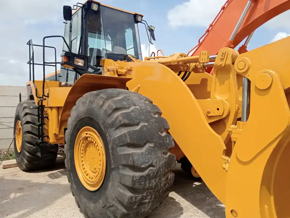WHEEL LOADER LOGFORK ALAT BERAT CATERPILLAR 966G IMPORT 2022