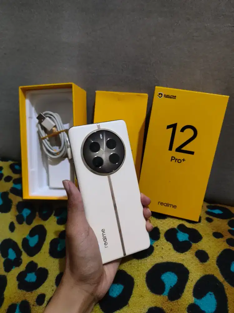 Realme 12 Pro+ 5g 8/256GB Fullset Nornal Resmi Indonesia