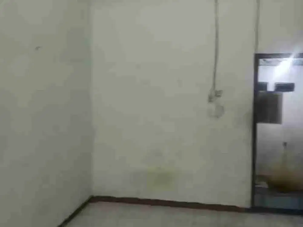 Disewakan 2 Ruko Di Pinggir Jalan Raya di Cempaka Putih Jakarta Pusat