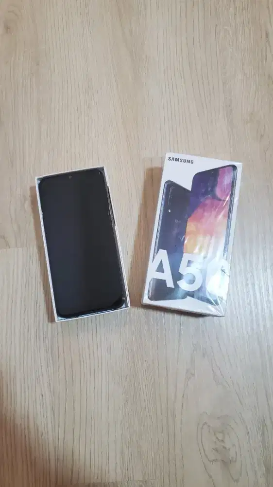 Samsung A50 Matot - LCD Original Mulus No Minus (Unit + Box)