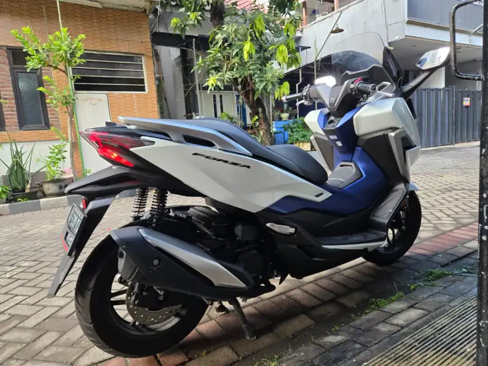 Jual HONDA FORZA TAHUN 2022 ABS