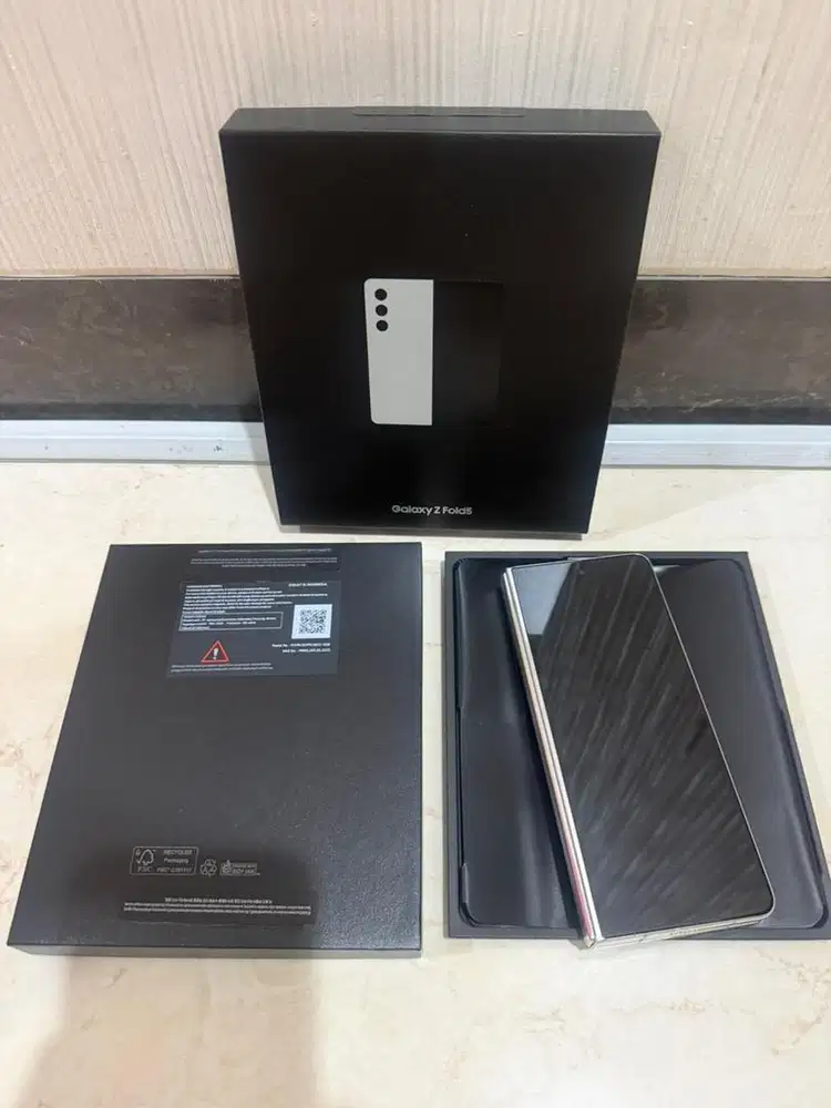 Samsung Z fold 5 / 512Gb