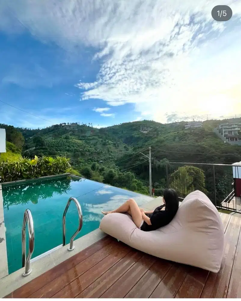 Jual/sewa VILLA DAGO BANDUNG View bukit + jacuzi &swimming pool