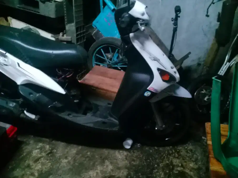 Mio Sporty Putih Mulus