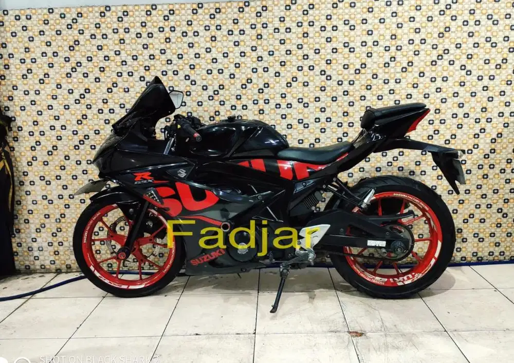 suzuki gsx r 150 Tahun 2018