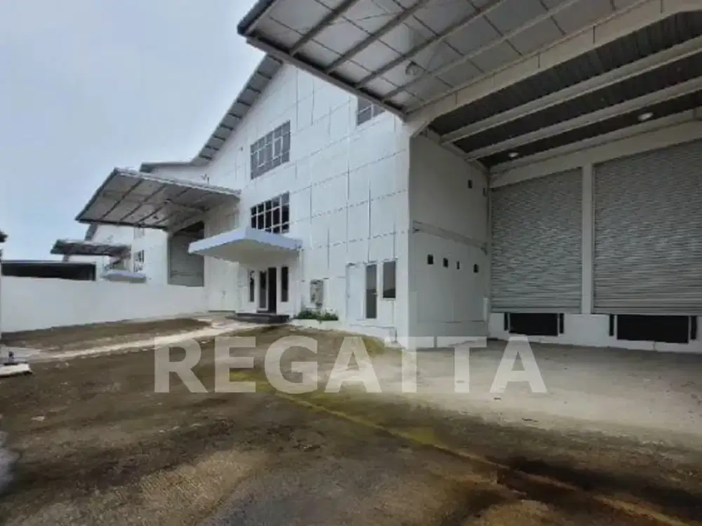 Penyewaan Gudang Siap Pakai Dengan Fasilitas Loading Dock di Delta Silicon 6