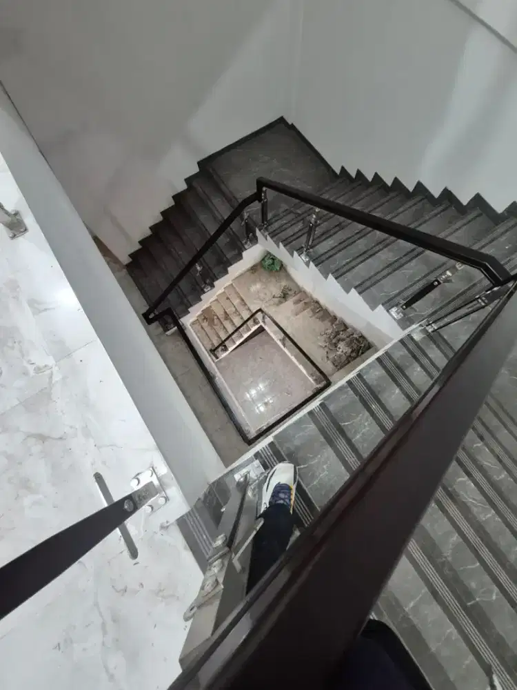 Rillingtangga kaca tempred