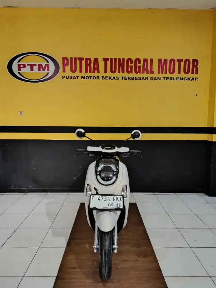 YUHUUU READY SCOOPY PRESTIGE