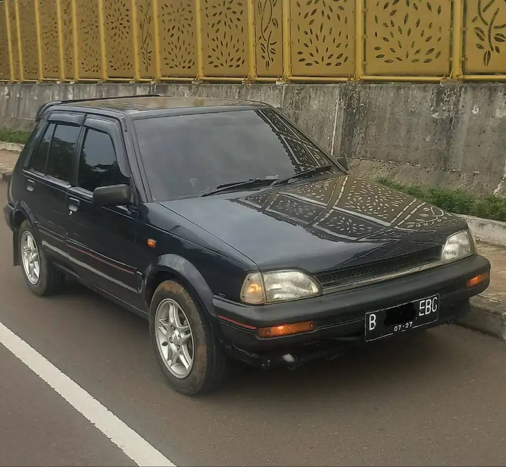 (SIMPANAN .. !! ): Toyota  STARLET kotak SE 1.3 th.1989