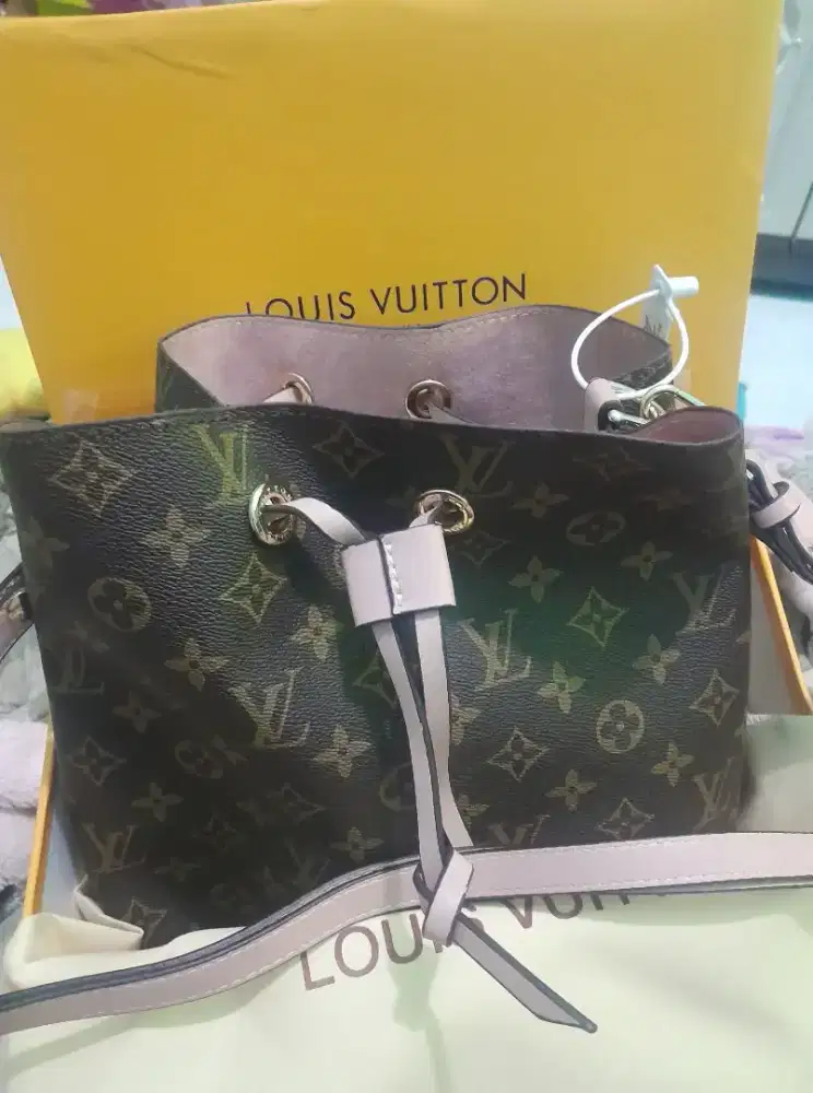 Tas Louis Vuitton