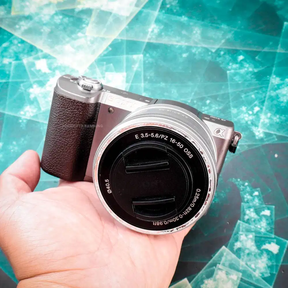 Sony A5100 Kit 16-50mm OSS. Used. Murah. Siap langsung pakai