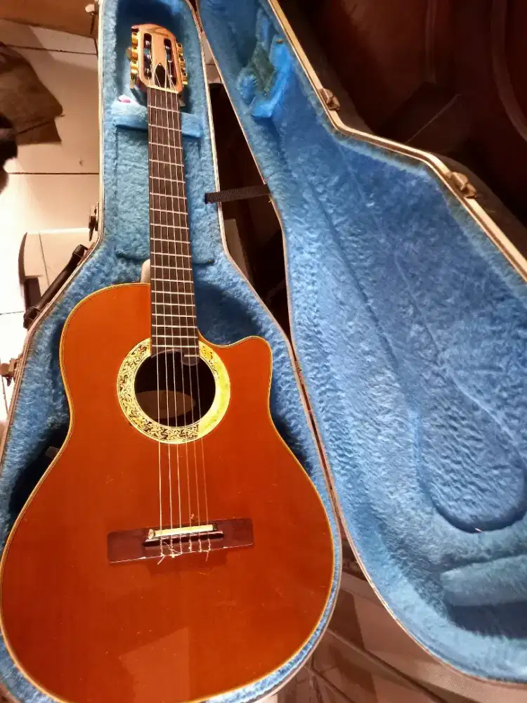 Gitar acustic Ovation classic usa