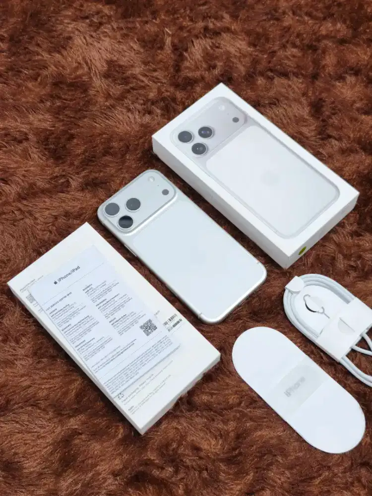 iPhone 17 Pro Max 512GB iBox Like New Garansi 6 Januari 2027 - Silver