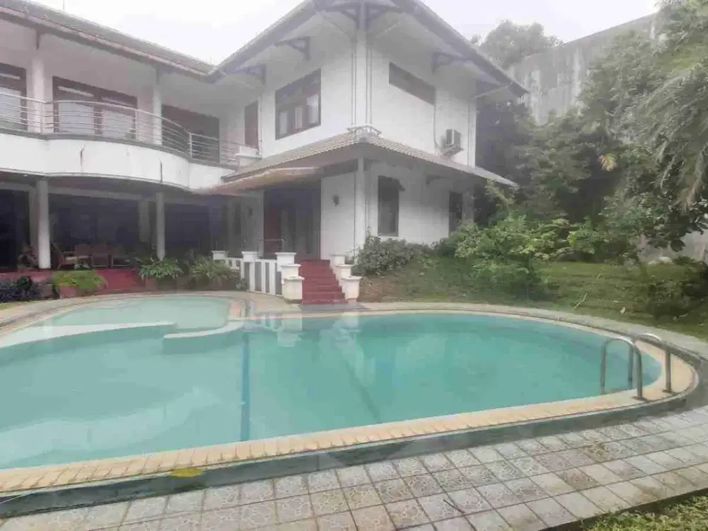 Rumah asri di Bukit Golf Pondok Indah