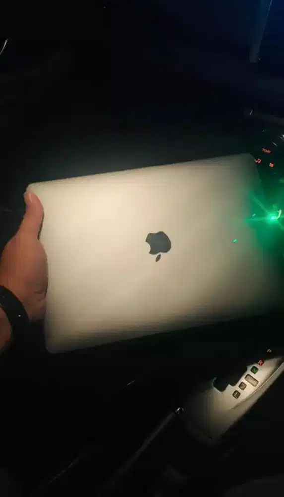 Macbook Air M1 2020 8/128 Super Mulus