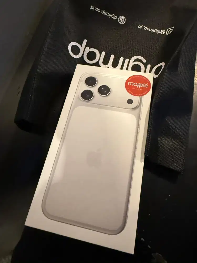 Iphone 17 Promax 256 Silver