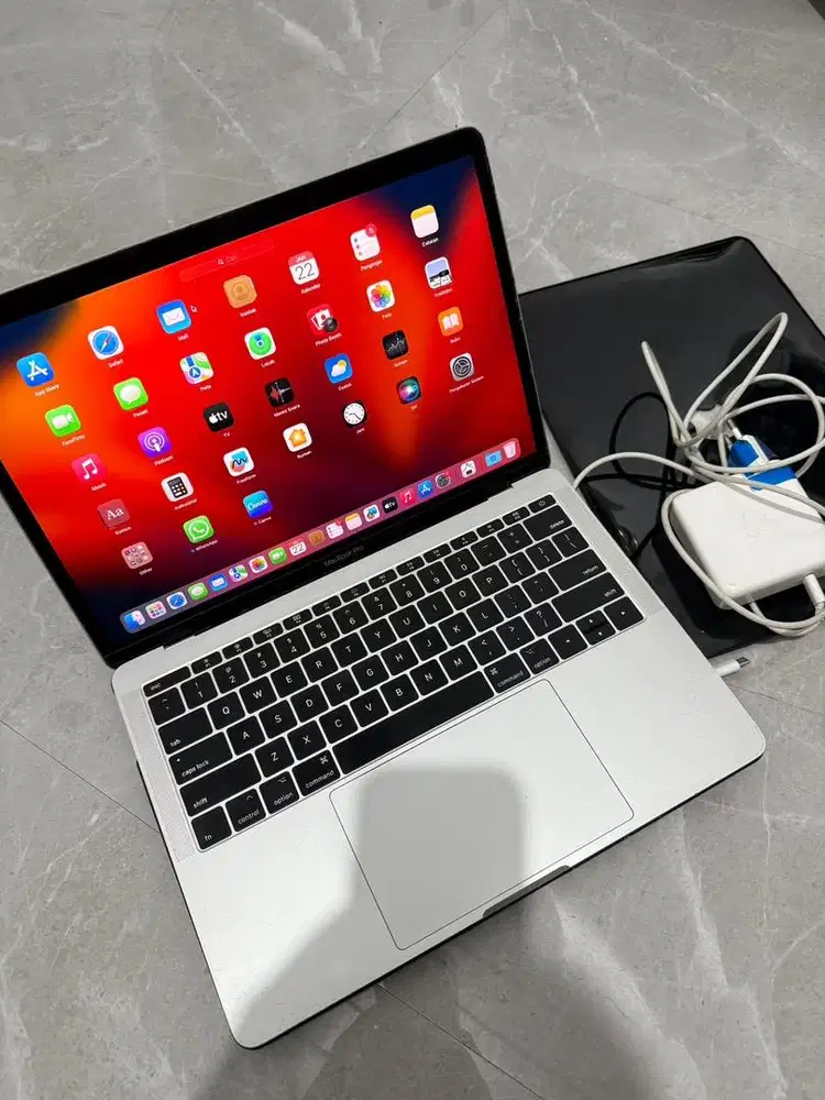 MACBOOK PRO 13 inch 16/256GB 2017