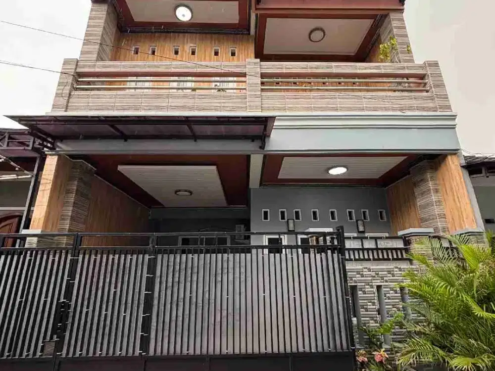 Rumah bagus 2 lantai siap huni harga murah di Bintara Bekasi Barat