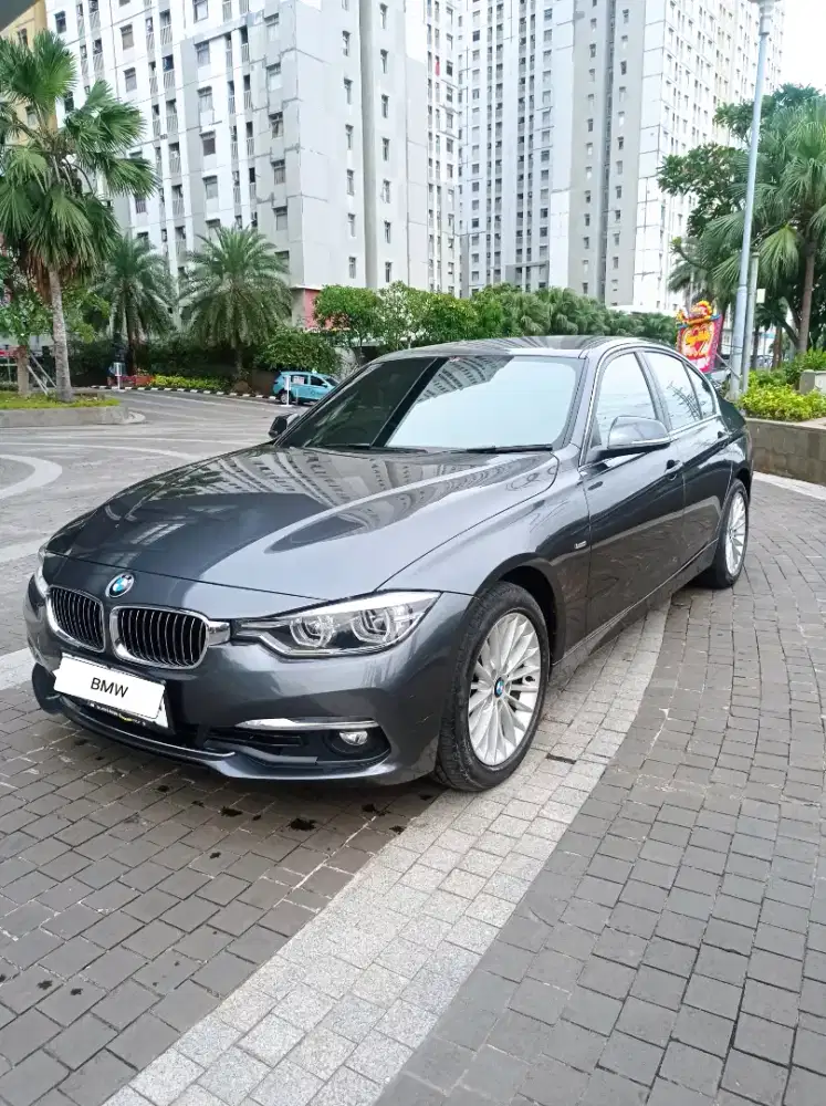 Jual cepat BMW 320i F30 Luxury 2019