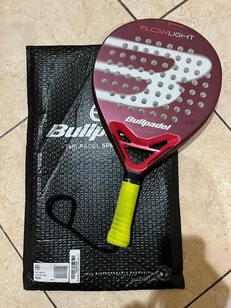 Raket Bullpadel Flow Light 2025
