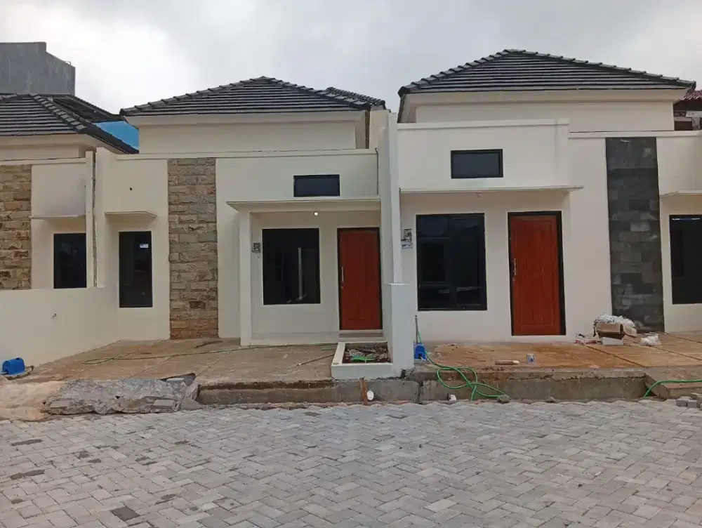 Rumah dekat Undip siap huni Ready bisa Kpr