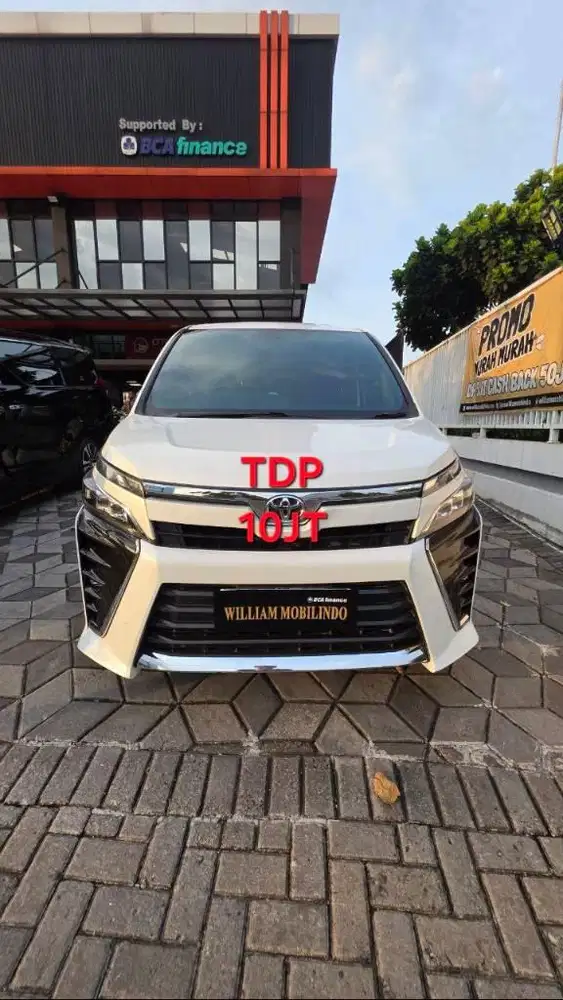 Toyota Voxy Matic Tahun 2019 Kondisi Mulus Terawat Istimewa