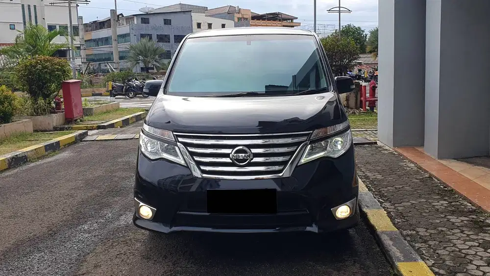 Nissan Serena 2.0 HWS High Way Star AT Hitam 2015 Record Garansi
