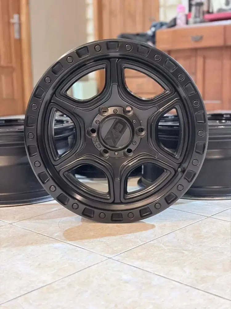 Velg kmc portal original r18 lebar 8.5 pajero fortuner hilux triton