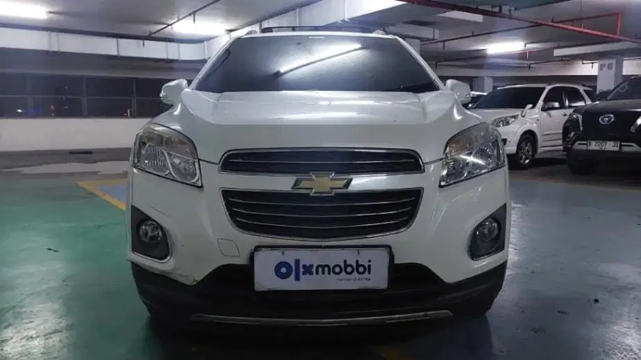 TDP 6,JT Chevrolet Trax 1.4 LTZ Bensin-AT Hitam 2016