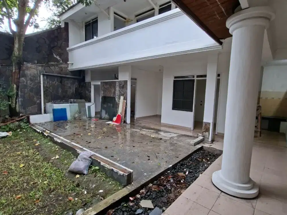 Disewakan Ruang Usaha/Rumah tinggal Sayap Riau Kawasan Kuliner Bandung