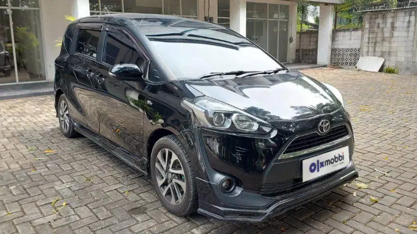 TDP 7,JT Toyota Sienta 1.5 V Bensin-AT Hitam 2016