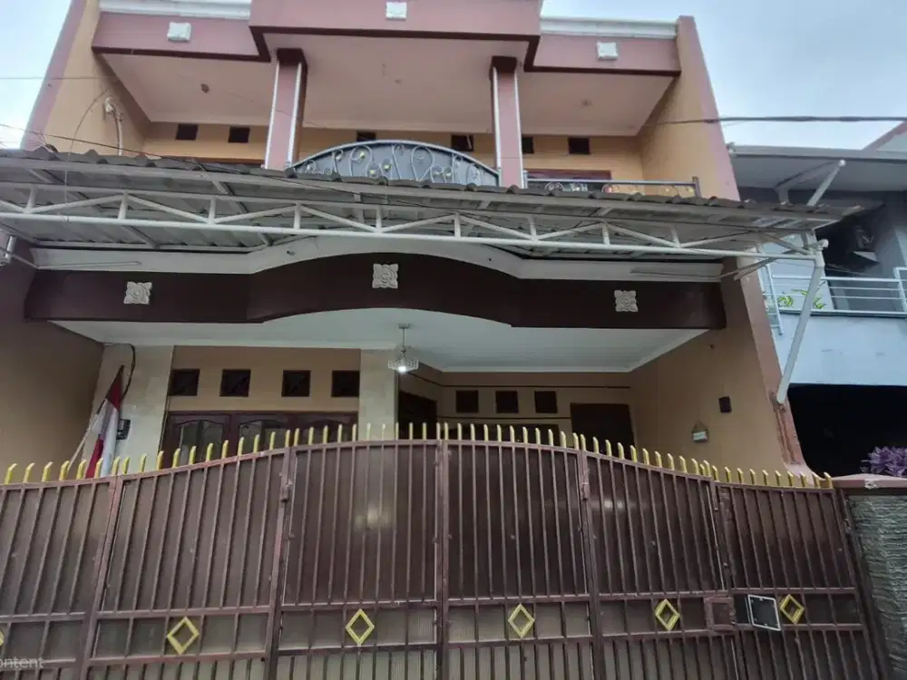 Rumah 2 Lantai Disewakan di Tebet Barat - 3+1 KT, Lingkungan Tenang & Strategis