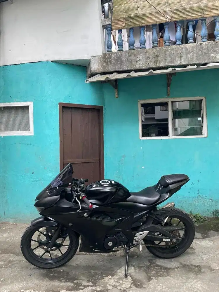 Suzuki GSX 150R 2017