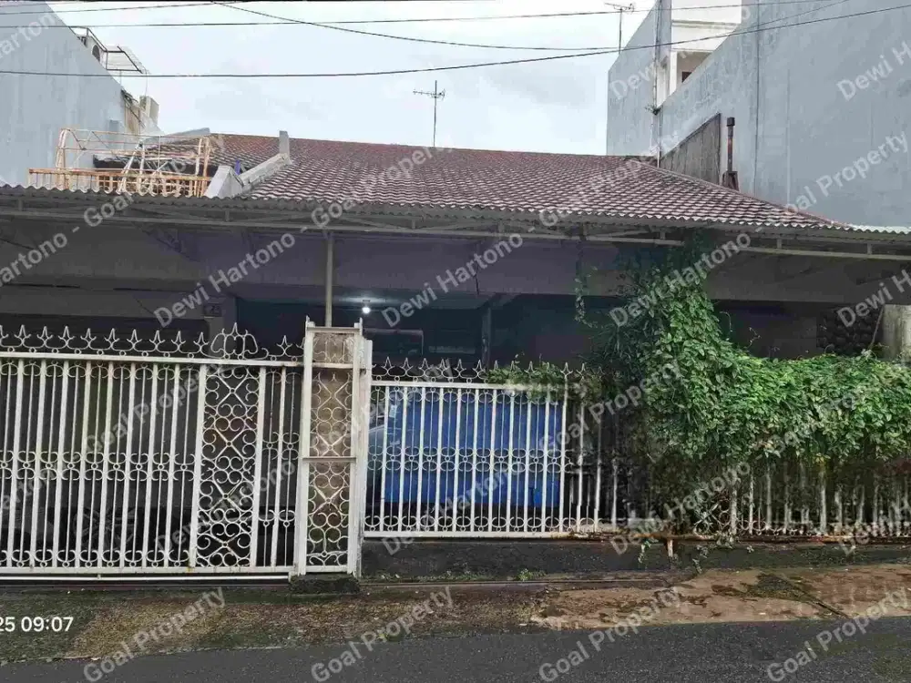 Dijual Rumah Tua jalan Katalia Raya Tomang Raya Jakarta Barat