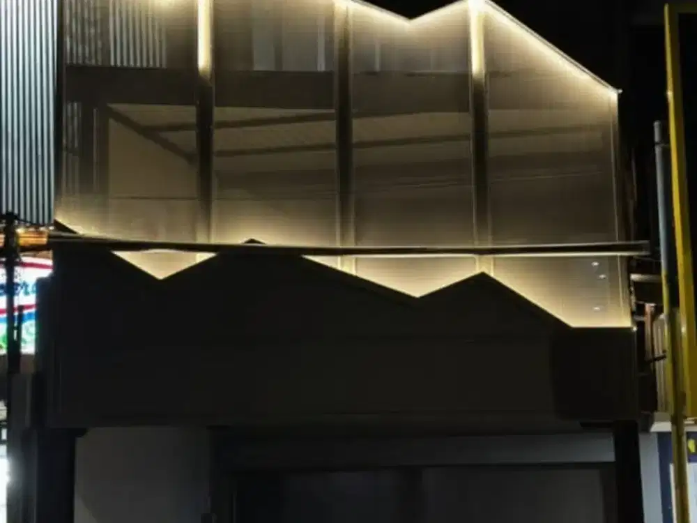 Ruko pinggir jalan Antapani (tidak jauh dari turunan Fly Over) Bandung