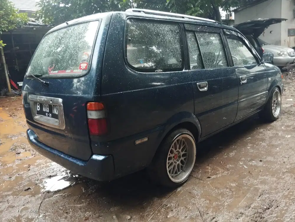Toyota Kijang 1997 Bensin